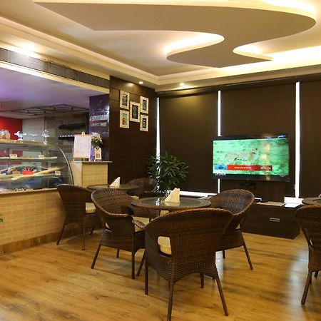 Hotel Gateway Grandeur Guwahati Bagian luar foto