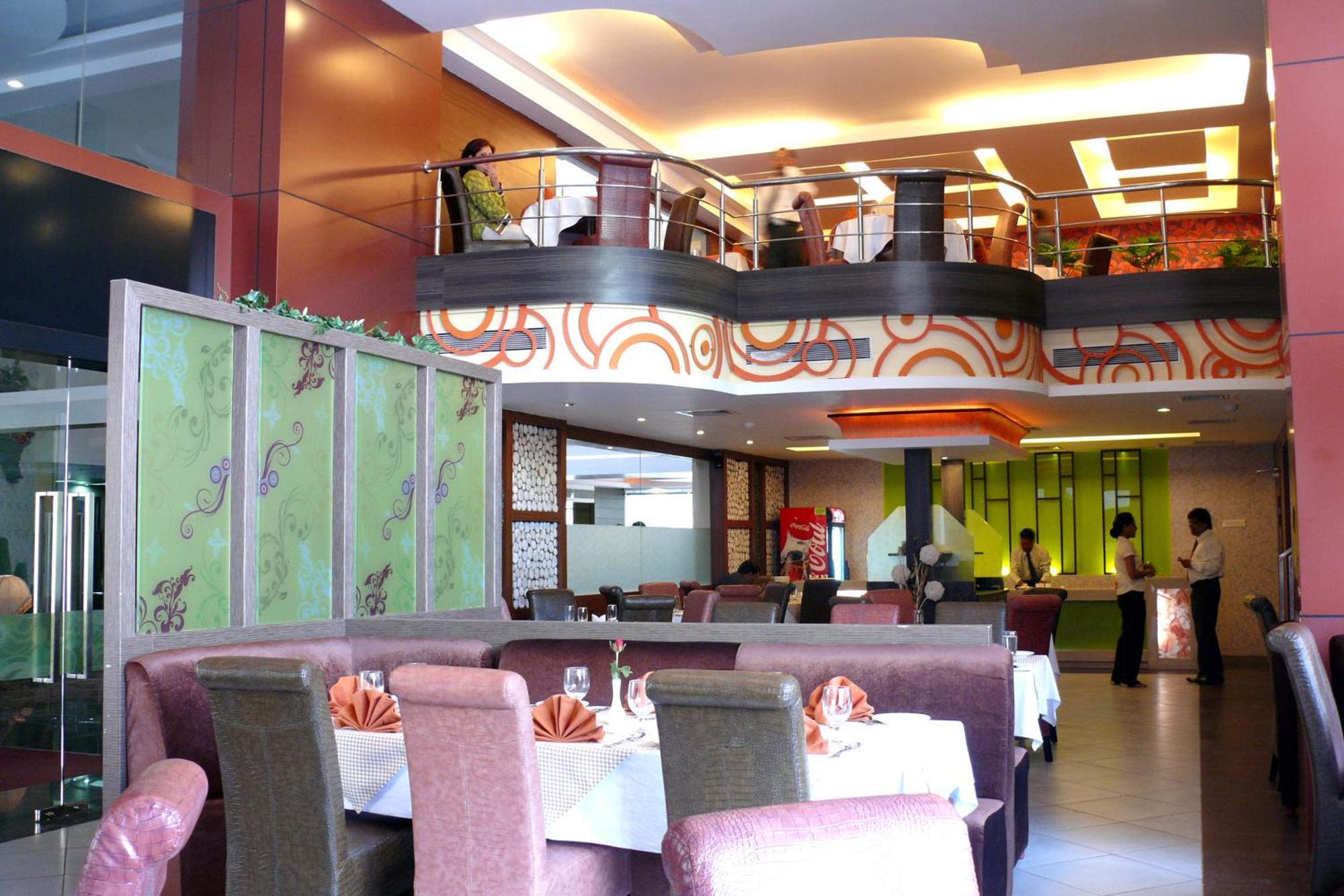 Hotel Gateway Grandeur Guwahati Bagian luar foto