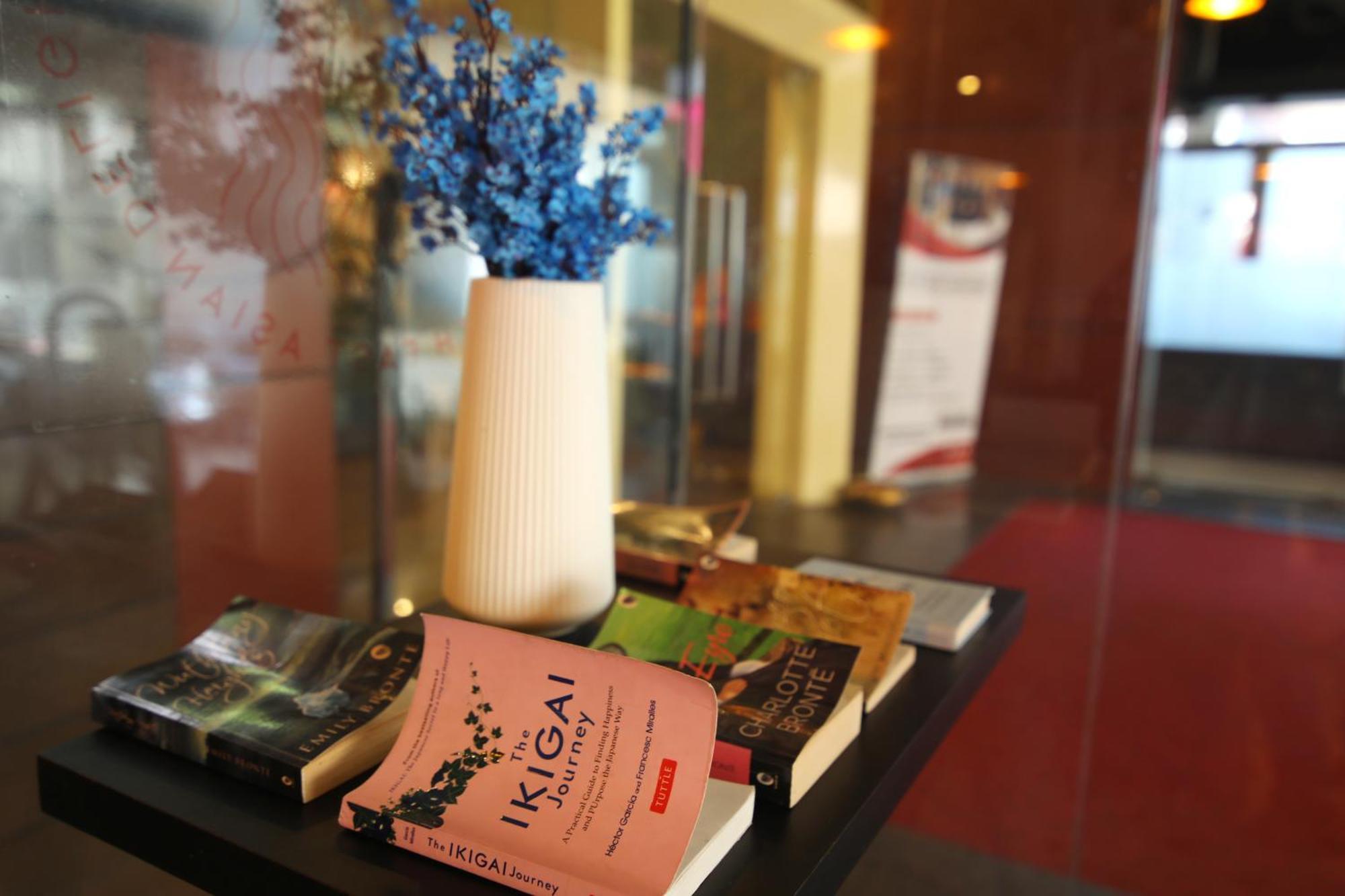 Hotel Gateway Grandeur Guwahati Bagian luar foto