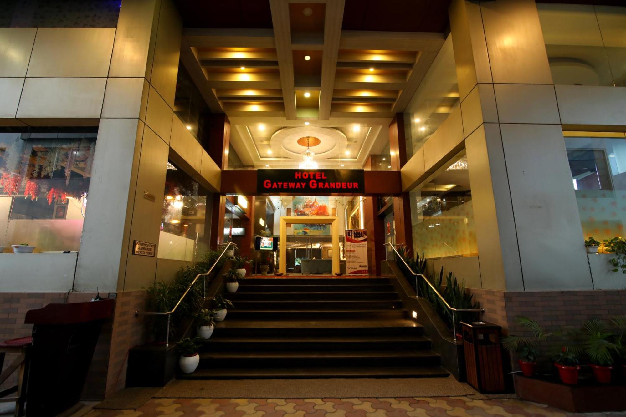 Hotel Gateway Grandeur Guwahati Bagian luar foto