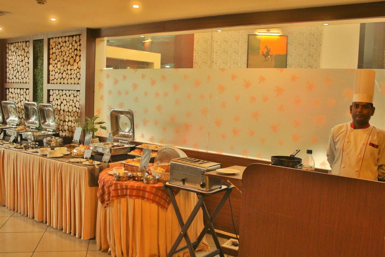 Hotel Gateway Grandeur Guwahati Bagian luar foto