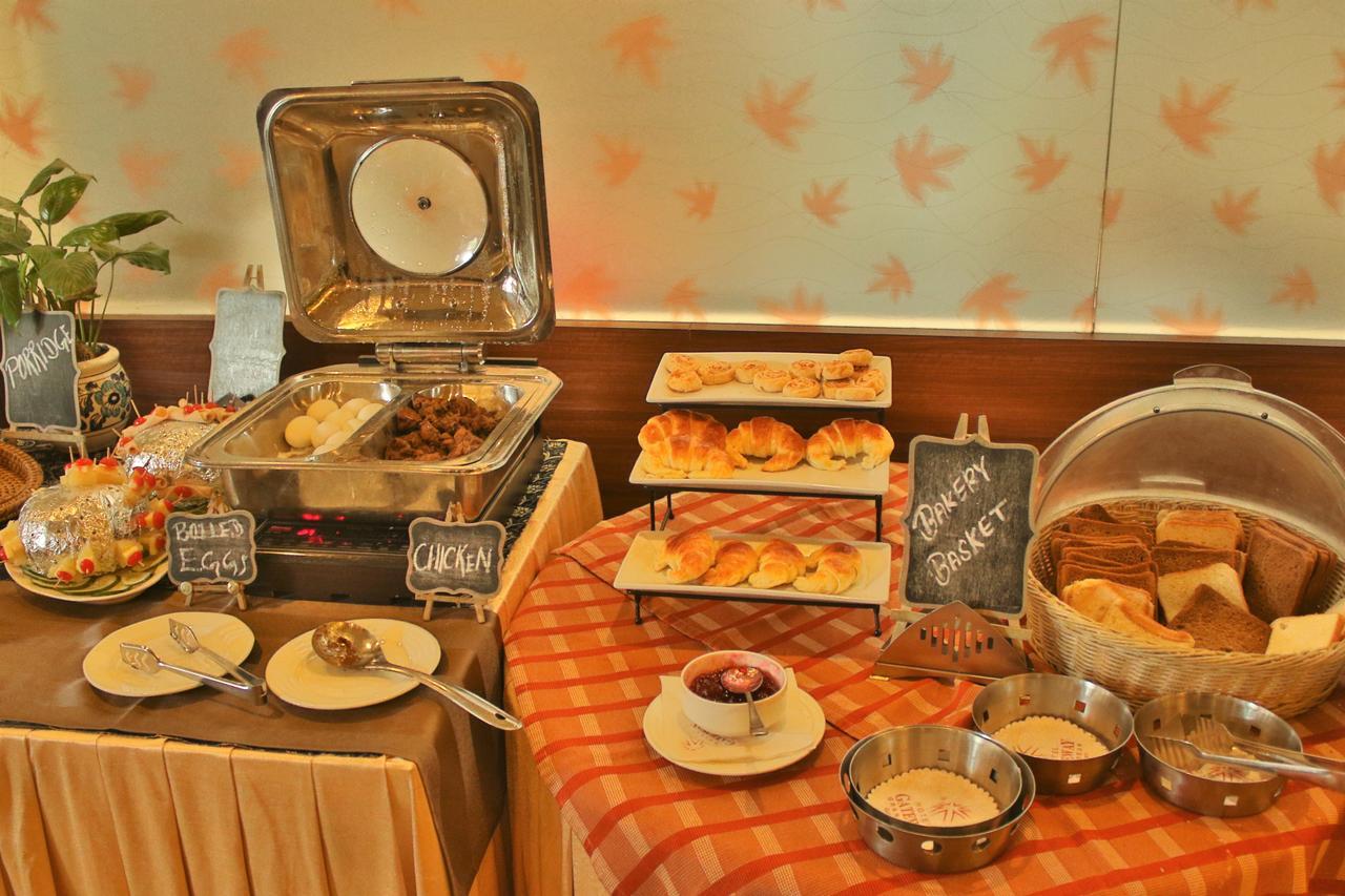 Hotel Gateway Grandeur Guwahati Bagian luar foto