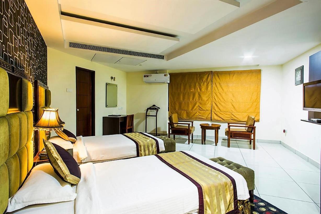 Hotel Gateway Grandeur Guwahati Bagian luar foto